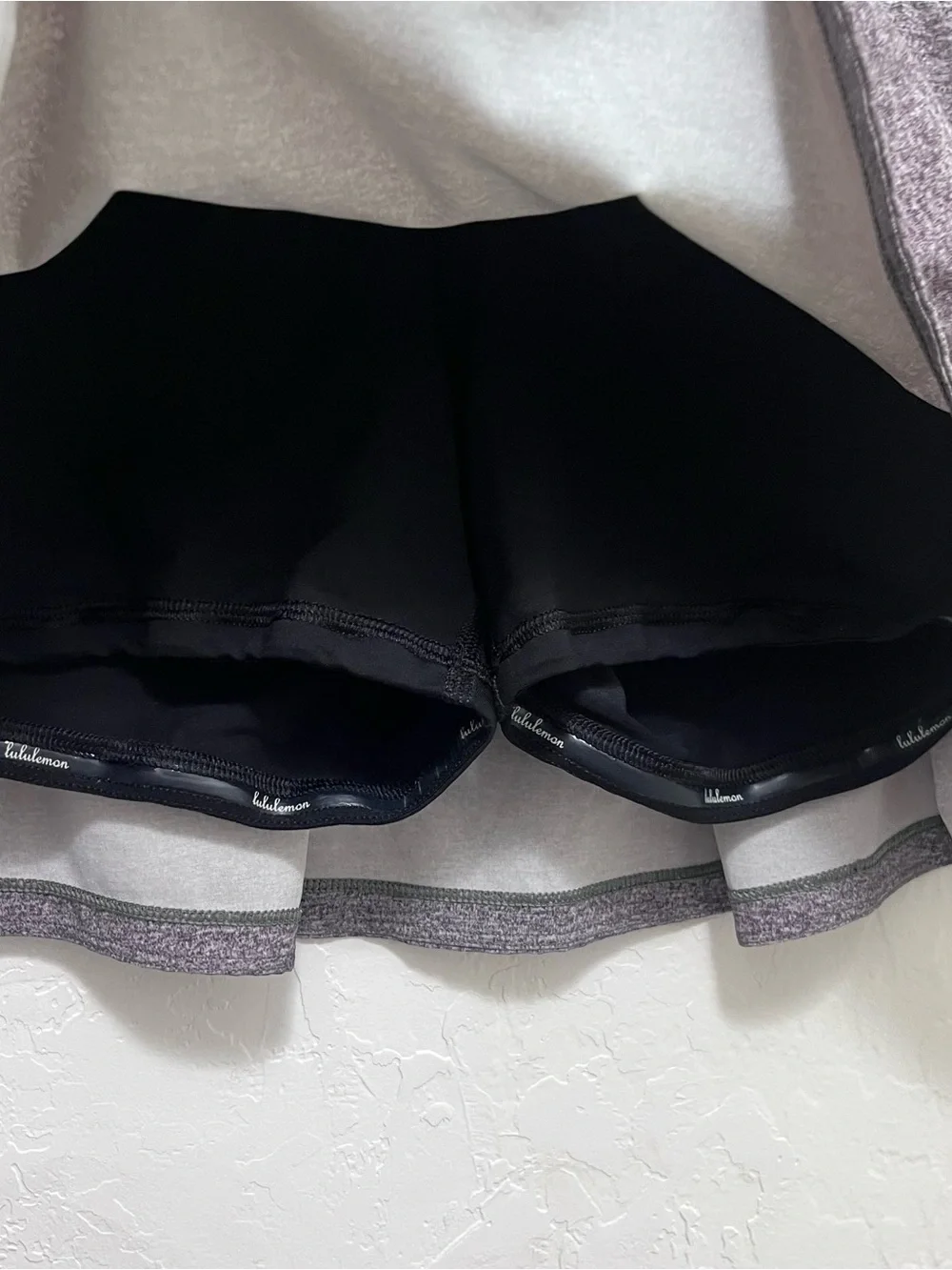 Lululemon Pace Rival Skirt Size 6 in Heather Lux Multi Black